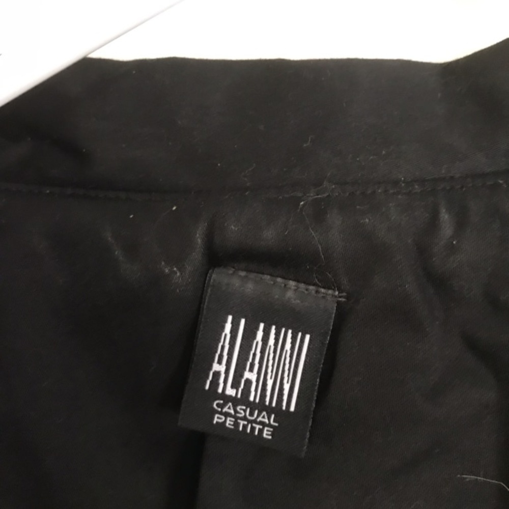 blazer - Picture 2 of 2